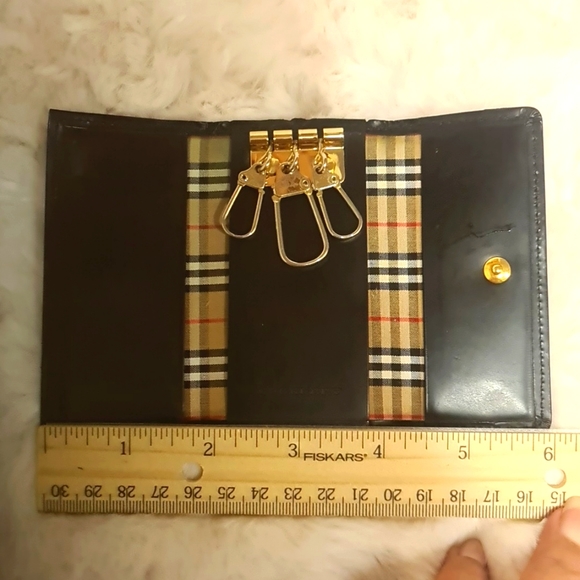 Burberry EUC 3 Key Card Holder - Picture 9 of 12